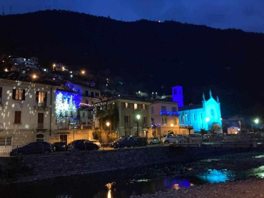 Una Finestra Sul Lago Argegno Buitenkant foto